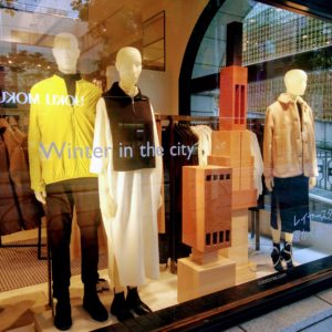 COS表参道の路面店