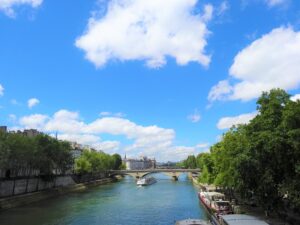 パリのセーヌ川