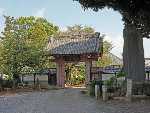 寺院の門