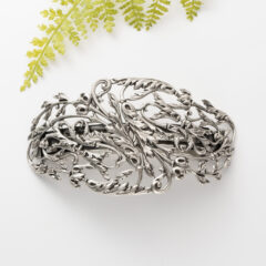 バレッタ・ヘアクリップの選び方【髪の長さ・シーン別】