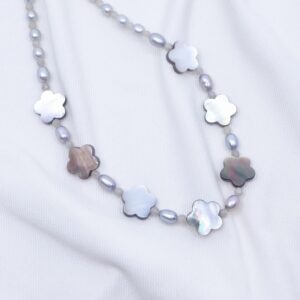 黒蝶貝のネックレス