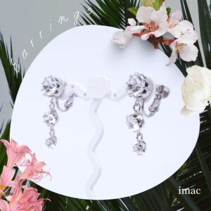 クリアカラーのビジューイヤリング