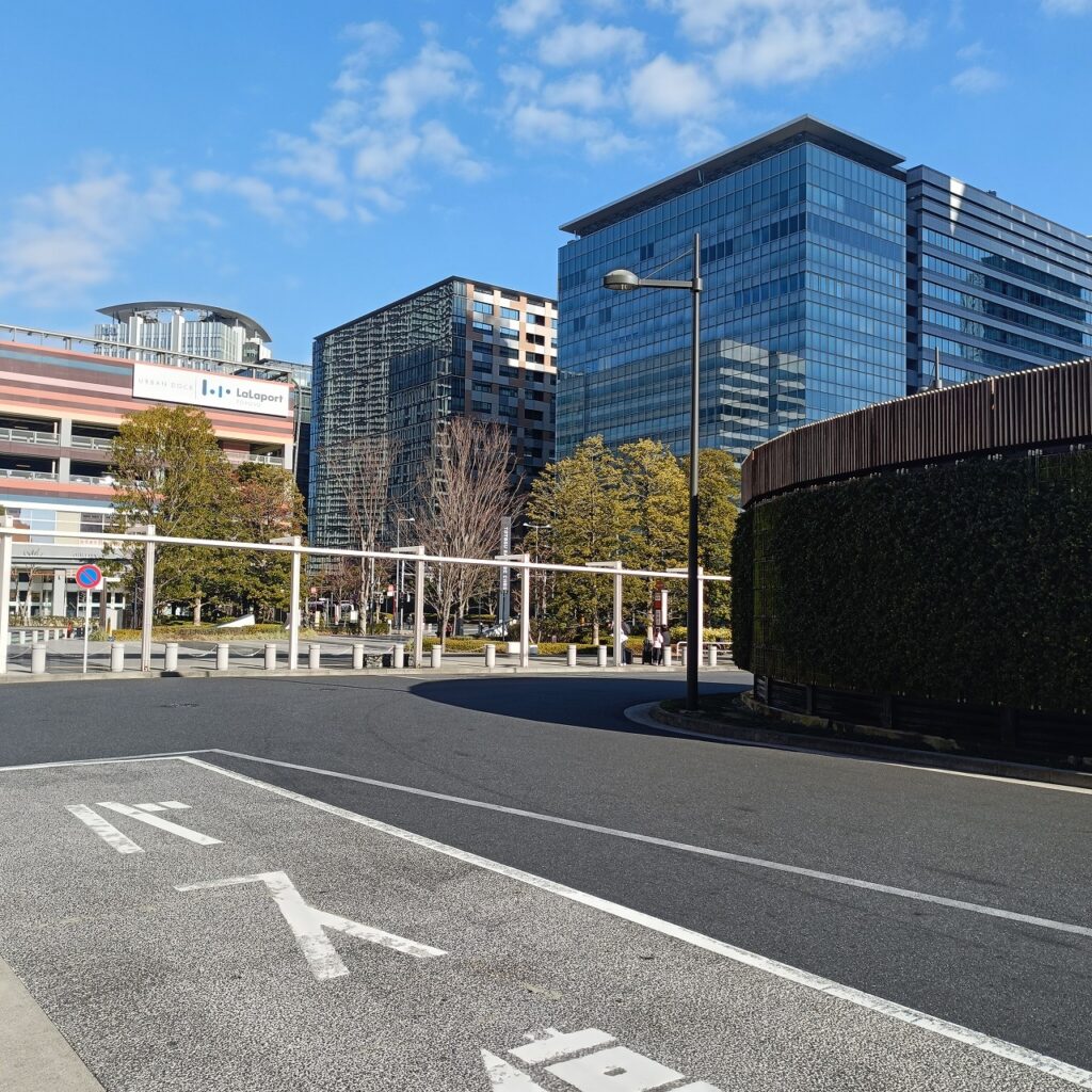 豊洲駅バスターミナル
